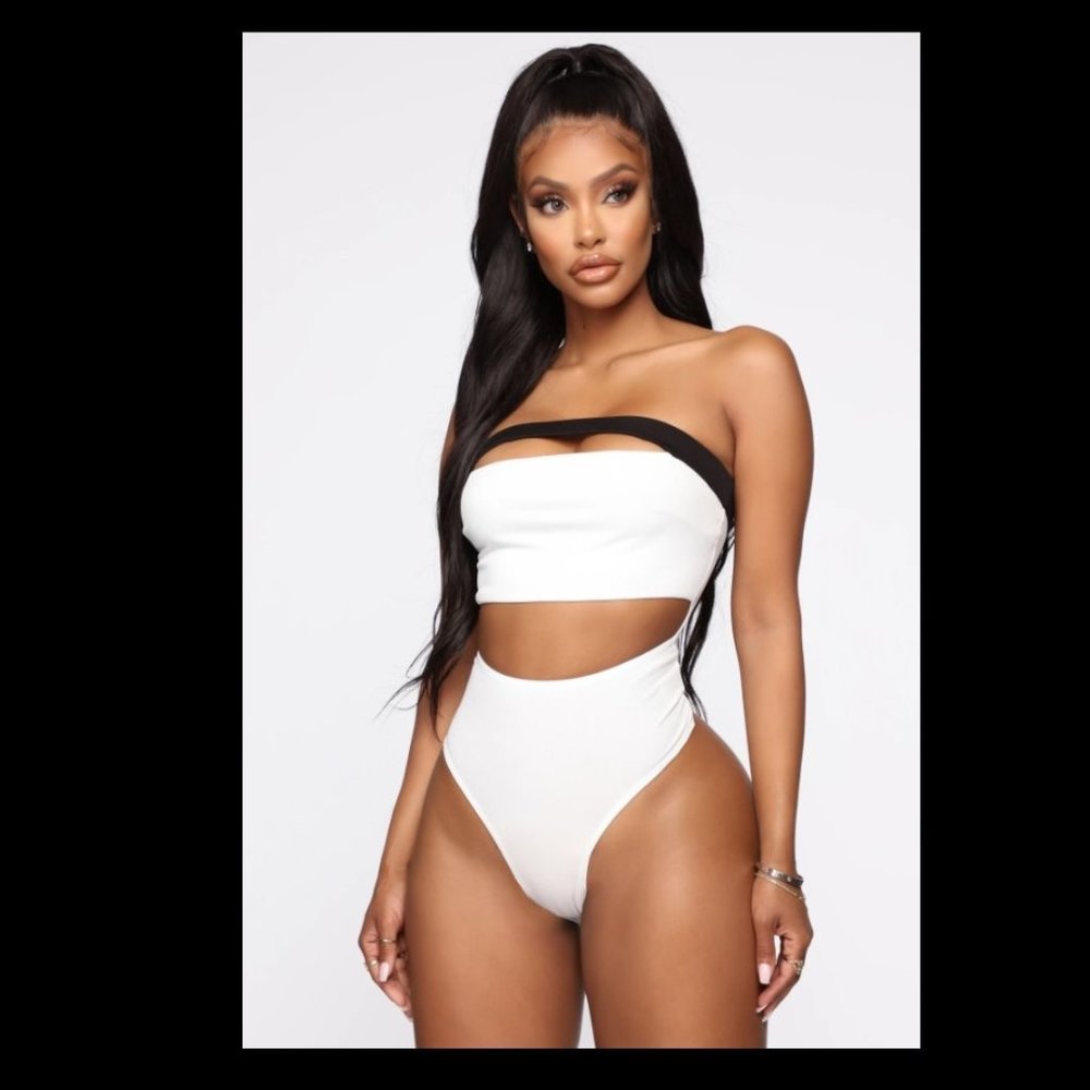 Look My Way Bodysuit- White/Black